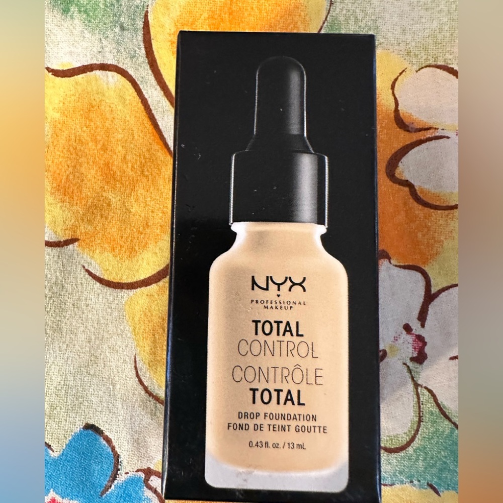 NYX Total Control Drop Foundation TCDF05 Light NIB